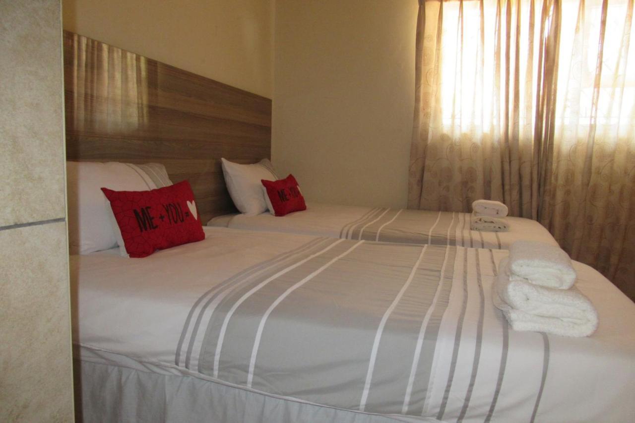 Pab-Love Guest House Куруман Экстерьер фото