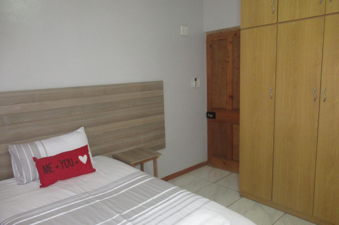 Pab-Love Guest House Куруман Экстерьер фото